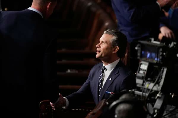 Hegseth: Iran Operation Not Endless War, US Finishing It