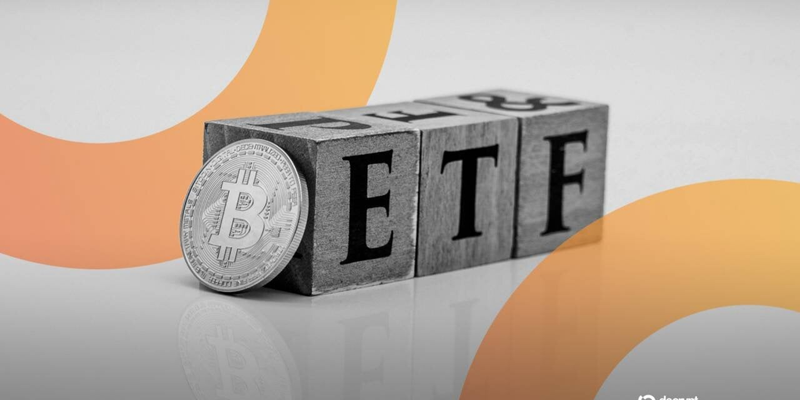 U.S. spot Bitcoin ETFs have seen a four-day outflow streak as fading basis trade yields and macro jitters force a hedge fund retreat.