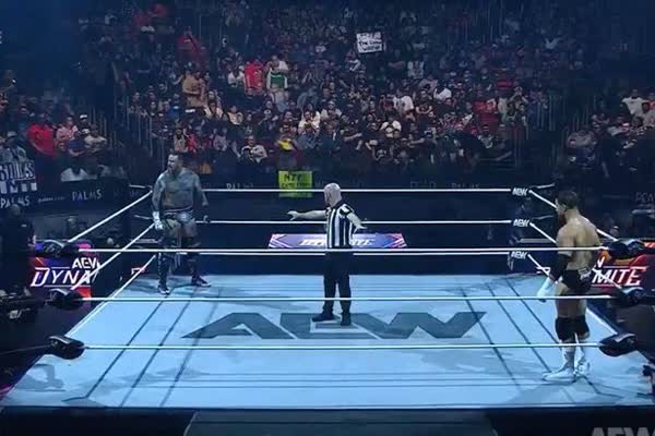 AEW Fans Chant 'F*** ICE' Before Las Vegas Main Event